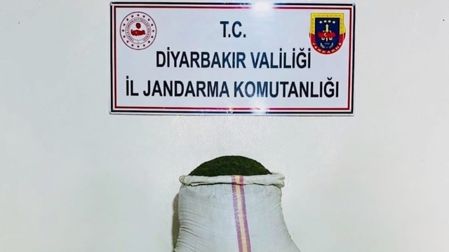 Diyarbakır'da 22 kilo esrar ele geçirildi