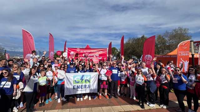 CK gönüllülerinden TEV bursiyerlerine destek