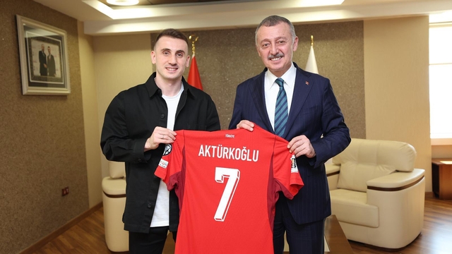 Kerem Aktürkoğlu'ndan Kocaeli Büyükşehir Belediye Başkanı Büyükakın'a ziyaret