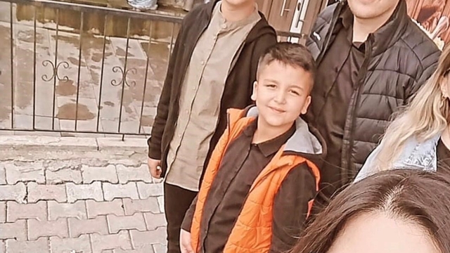 Baba ve 2 çocuğunun öldüğü kazada yaralanan anne de 18 gün sonra yaşam savaşını kaybetti