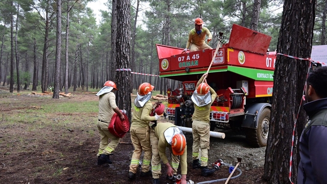 Ormancılar Antalya'da kıyasıya  yarıştı
6 farklı parkurda bilgi, beceri ve dayanıklılıklarını sergilediler