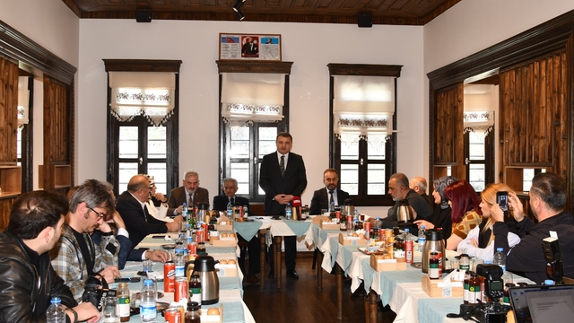 AK Parti Milletvekili Celalettin Köse, basın toplantısı düzenledi