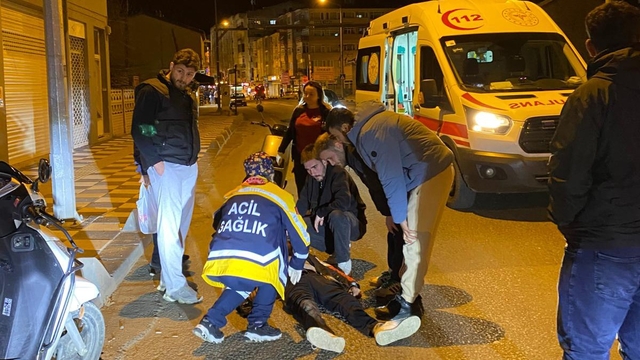 Motosiklet ile otomobil çarpıştı: 1 yaralı