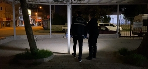 Aşk üçgeni bıçaklı kavgaya dönüştü: 2 yaralı