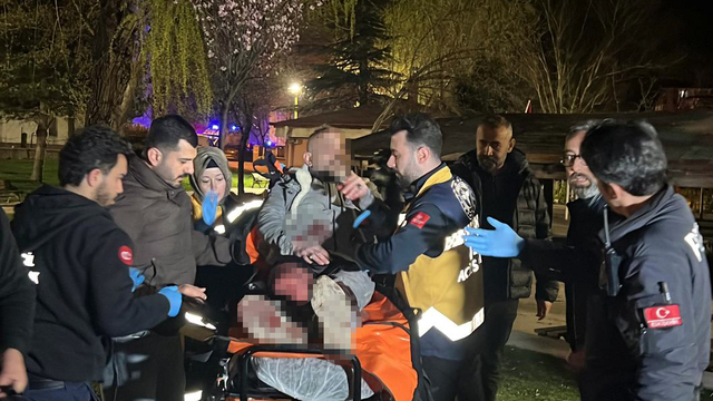 Nevşehir'de parkta bıçaklı kavga: 3 yaralı