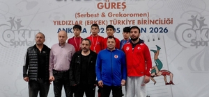 Erzincanlı güreşçi Türkiye üçüncüsü oldu