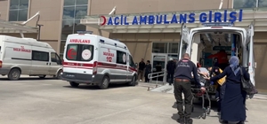 Refahiye’de trafik kazasında yaralanan 6 kişi Erzincan’daki hastaneye getirildi