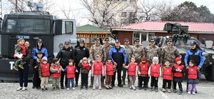 Geleceğin teminatı çocuklar polislik mesleğini tanıdı
