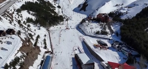 Palandöken'de kayakta 'bahar sezonu'