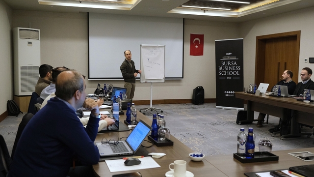 Bursa Business School'dan "Yapay Zeka ile Verimlilik Eğitimi"