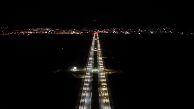 Görüntüsü ile havalimanını andırıyor, görenlerin dikkatini çekiyor