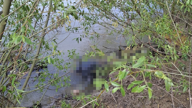 Asi Nehrinde kimliği belirsiz erkek cesedi bulundu