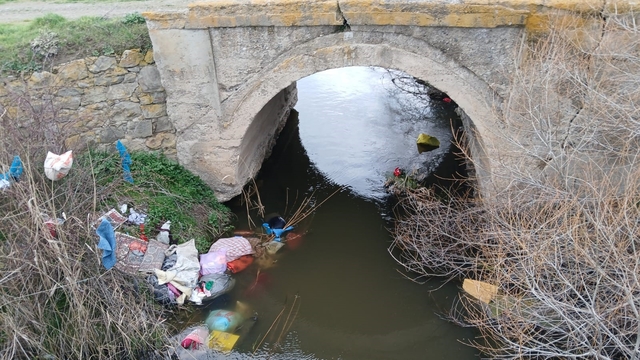 Tavşanlı'da bilinçsizce hareket çevre kirliliğine sebep oluyor