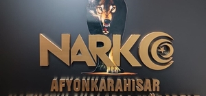 Otogarda otobüs bekleyen yolcu uyuşturucu ile yakalandı