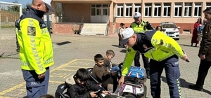 Sinop'ta minikler eğlenerek trafik kurallarını öğreniyor