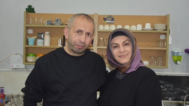 Karı kocanın çay ocağındaki omuz omuza mesaisi 15'inci yılında