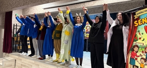 Minik kalplere tiyatro dokunuşu: "Seni Yaramaz Virüs" oyunu büyük ilgi gördü