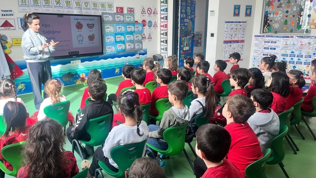 Diyarbakır'da öğrencilere ağız ve diş sağlığı taraması: 3 ayda 4 bin 456 öğrenciye ulaşıldı