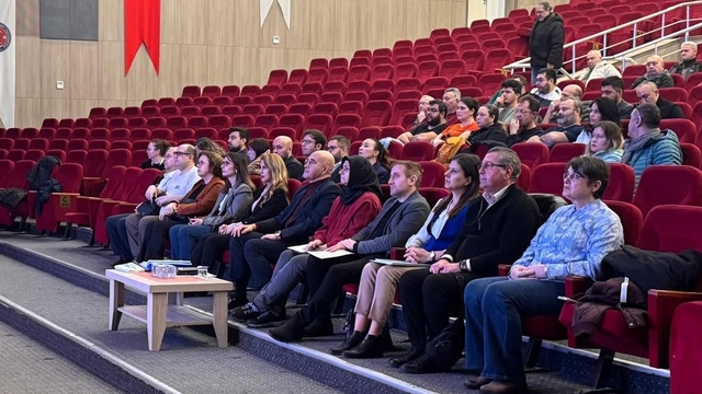 Çanakkale'de aile hekimleri değerlendirme toplantısında bir araya geldi