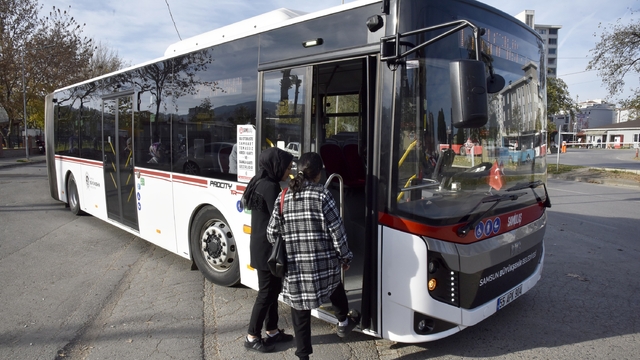 Samsun'da şehir içi otobüs hatlarında günde 111 bin 489 yolcu taşınarak rekor kırıldı