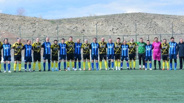 TMVFL Batı Karadeniz Beyaz Bölge'de kupanın sahibi Kastamonu Şerife Bacı Masterlar oldu