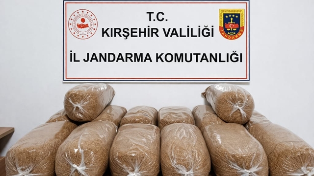 Kırşehir'de otobüs bagajında 70,5 kilogram kıyılmış tütün ele geçirildi