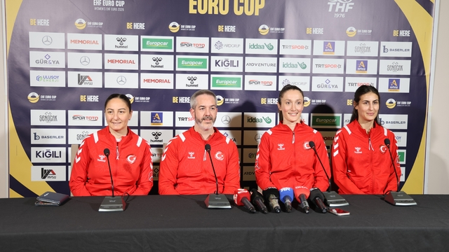 A Milli Kadın Hentbol takımı yarın Macaristan ile karşılaşacak
A Milli Kadın Hentbol Takımı Başantrenörü David Ginesta Montes:
"Çok zor ve sıkı bir maç olacağını biliyoruz"