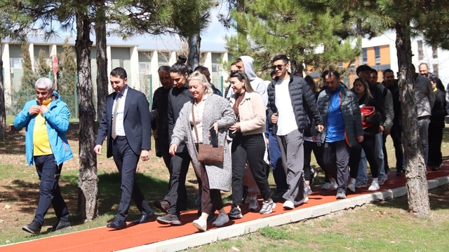 Elazığ'da sağlık için yürüdüler