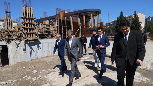 Edirne'de 24 derslikli ilkokulda çalışmalar sürüyor