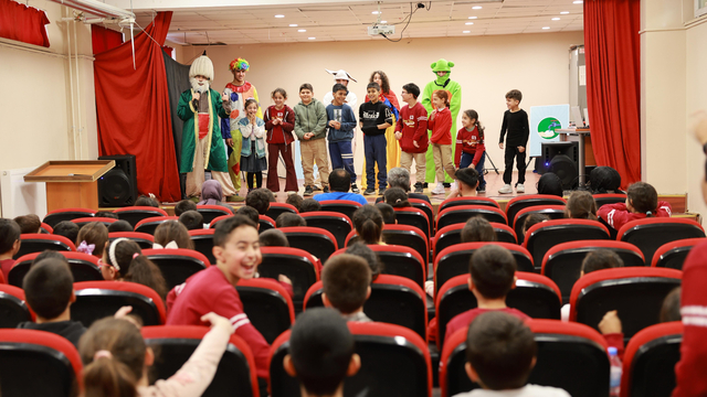 Şanlıurfa'da öğrencilere su tasarrufu bilinci tiyatroyla aşılanıyor