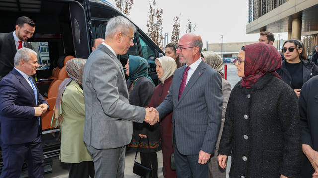 Bakan Memişoğlu: Son 3 ayında ilk hamileliğini yaşayan anne adayına ebe tahsis ediyoruz(2)