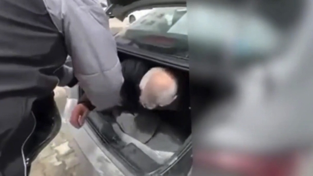 10 yıl araması olan firari bagajda yakalandı