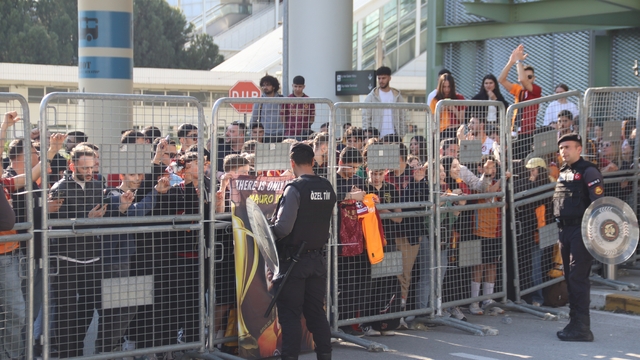 Galatasaray kafilesi İzmir'de