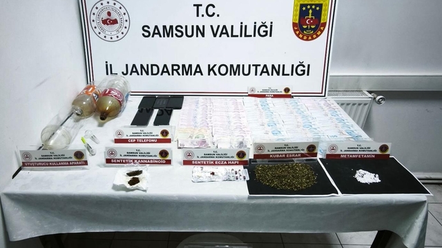 Samsun'da uyuşturucu operasyonunda 5 zanlı yakalandı