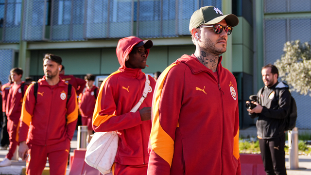 Galatasaray kafilesi, İzmir'e geldi