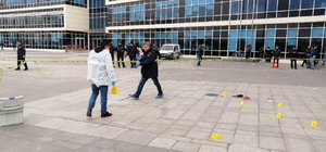 Cinayet davasının sanığı firari avukat yakalanamadı