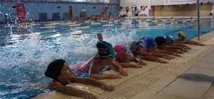 Marmaris'te yarı olimpik yüzme havuzu sağlık gerekçesiyle geçici olarak kapatıldı