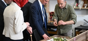 Erzurum’da "Sanatın diliyle değerlerimiz" sergisi açıldı