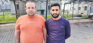 Cono'ların olduğu bölgede dolmuşa ve sürücülere saldırı Adana'da dolmuşa sopalı, sürücüye yumruklu saldırı güvenlik kamerası tarafından anbean görüntülendi