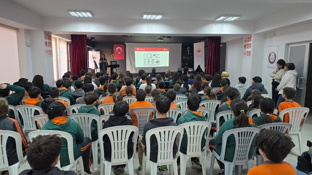 Çanakkale'de okullarda su ürünleri ve sağlıklı beslenme eğitimi