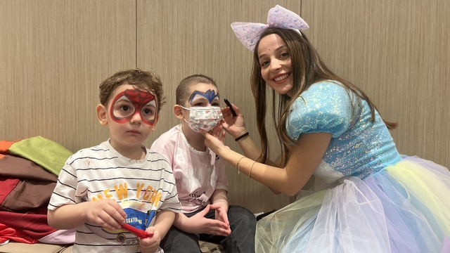 Bebeklikte kansere yakalanan minik kahramanların umut veren zaferi