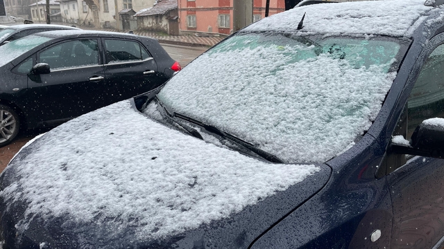 Çankırı'nın yüksek kesimlerinde nisan ayında kar yağdı