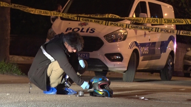 Antalya'da 'taralı' kavga: 1 yaralı
Olayla alakası olmayıp polisi görünce 'dur' ihtarına uymayan sürücü de cezadan kurtulamadı