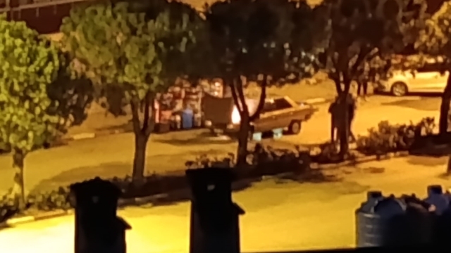 Kale'de seyir halindeki araç alev alev yandı