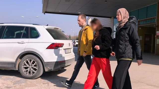 Bursa'da genç kızların bıçaklı kavgası: 1 tutuklama