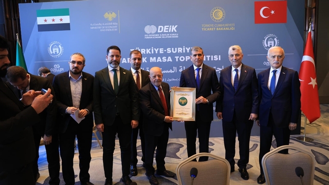 Türkiye-Suriye ekonomik ilişkilerinde yeni dönem: JETCO ile yol haritası belirlendi
Türkiye-Suriye ticaretinde jetco protokolü imzalandı