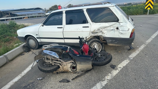 Otomobille çarpışan motosikletin sürücüsü hayatını kaybetti