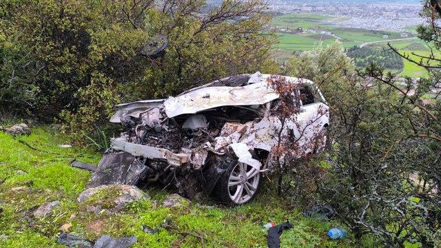 Gaziantep'te devrilen otomobilin sürücüsü öldü