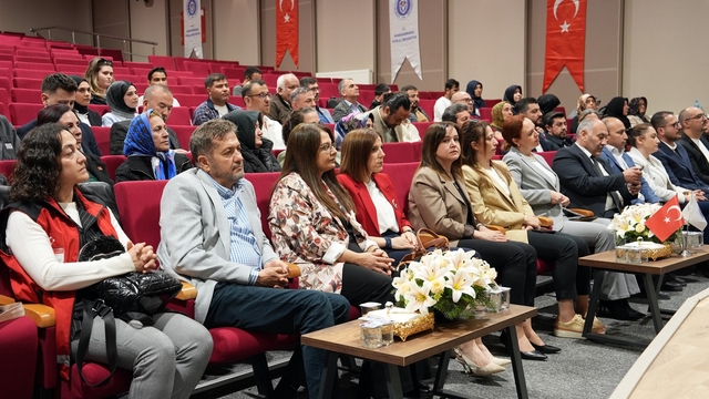 Kahramanmaraş'ta otizme dikkat çeken konferans