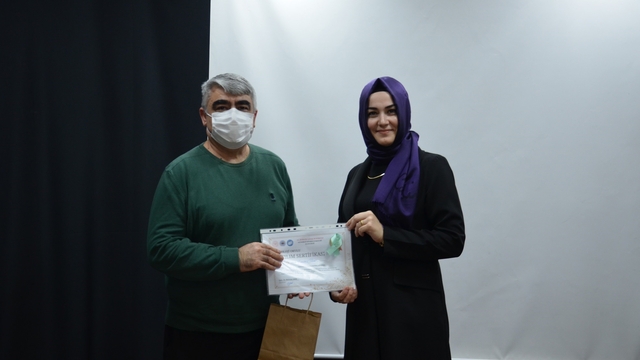 Kanser hastalarına sosyal ve psikolojik destek verilecek
Bursa Ali Osman Sönmez Onkoloji Hastanesi'nde "Onkoloji Hasta Okulu" açıldı